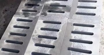 张家界 芝麻灰石材沟盖板