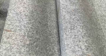张家界芙蓉白S型拉丝面路沿石