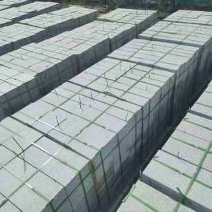 张家界 芝麻白1.8公分火烧300*600地铺，清仓大甩卖