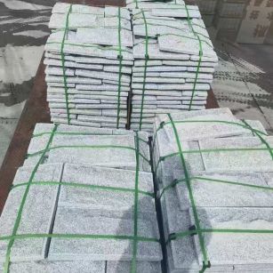 张家界 芝麻白蘑菇石装车出货