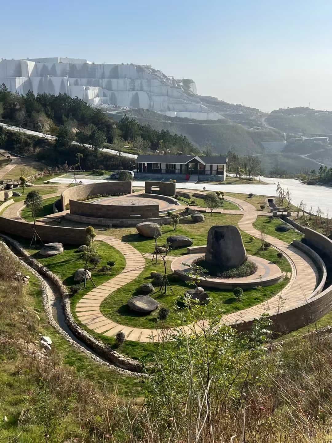 张家界仿古石铺装整体效果