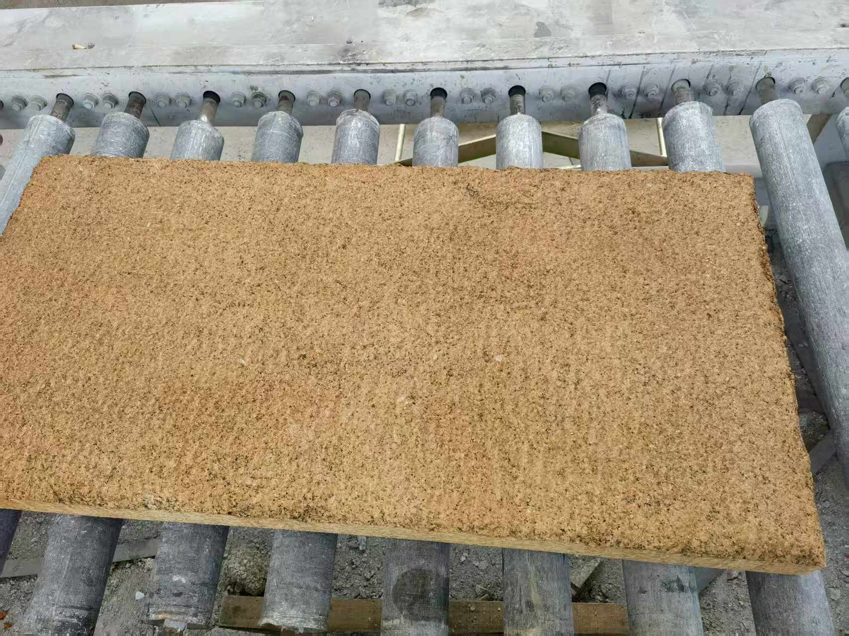 张家界 菠萝面老石板，做旧仿古石，流水线生产加工