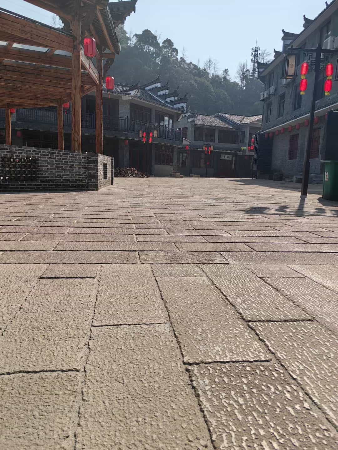 张家界仿古石铺装效果