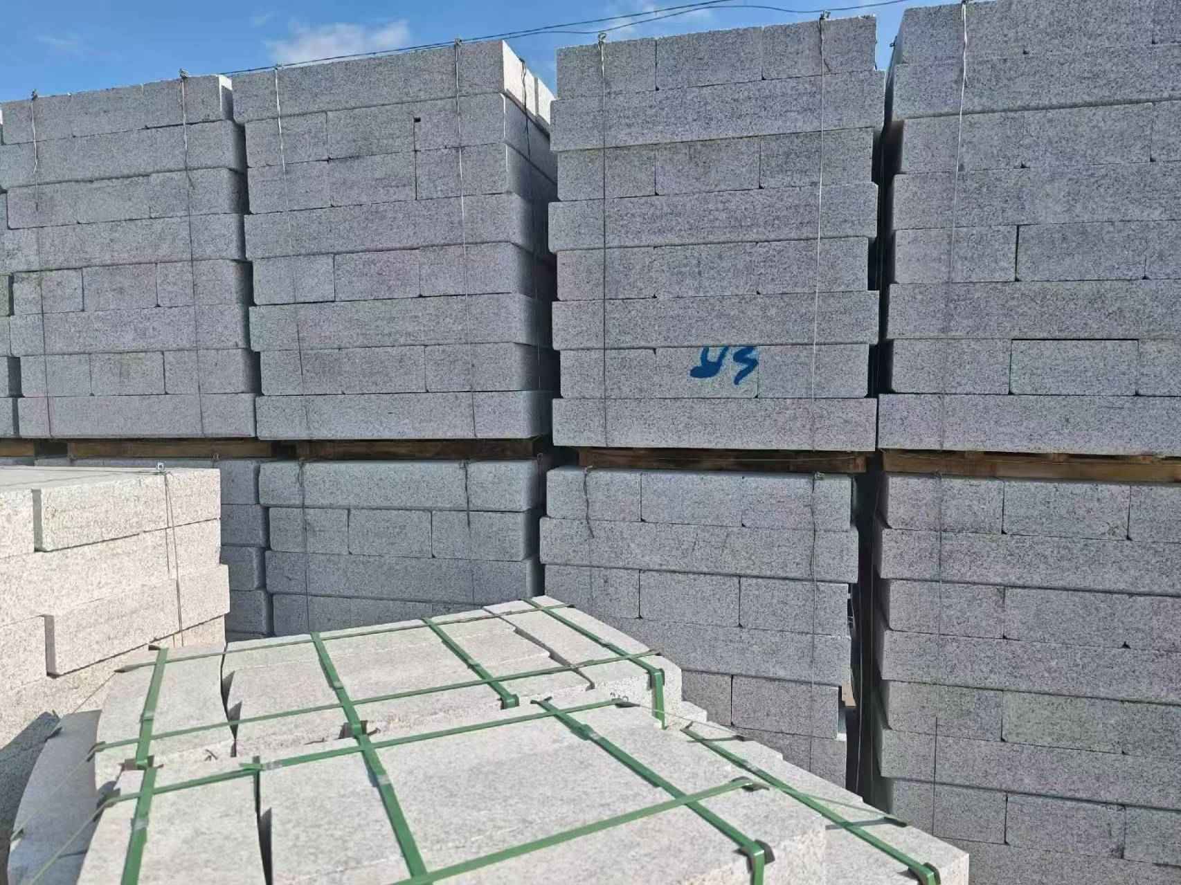 张家界 路沿石，路侧石-尺寸标准、颜色均匀